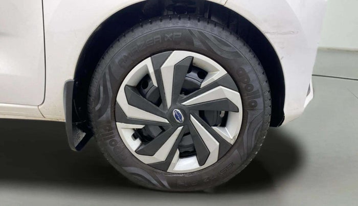 2020 Datsun Redi Go T(O) 1.0 AMT, Petrol, Automatic, 40,234 km, Right Front Wheel
