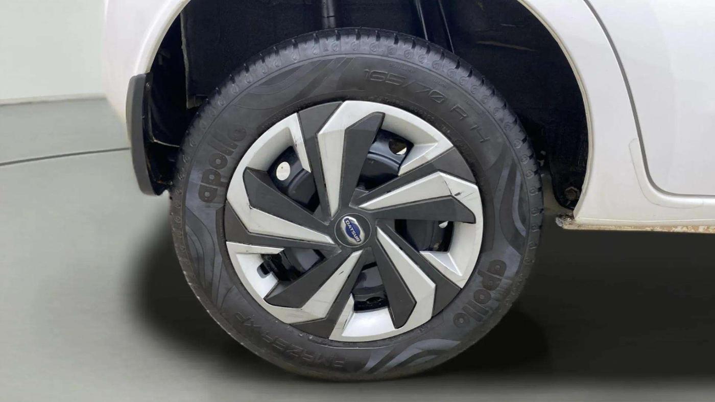 2020 Datsun Redi Go T(O) 1.0 AMT, Petrol, Automatic, 40,330 km, Right Rear Wheel