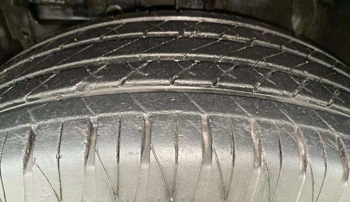 2021 Toyota URBAN CRUISER HIGH GRADE MT, Petrol, Manual, 33,897 km, Left Front Tyre Tread