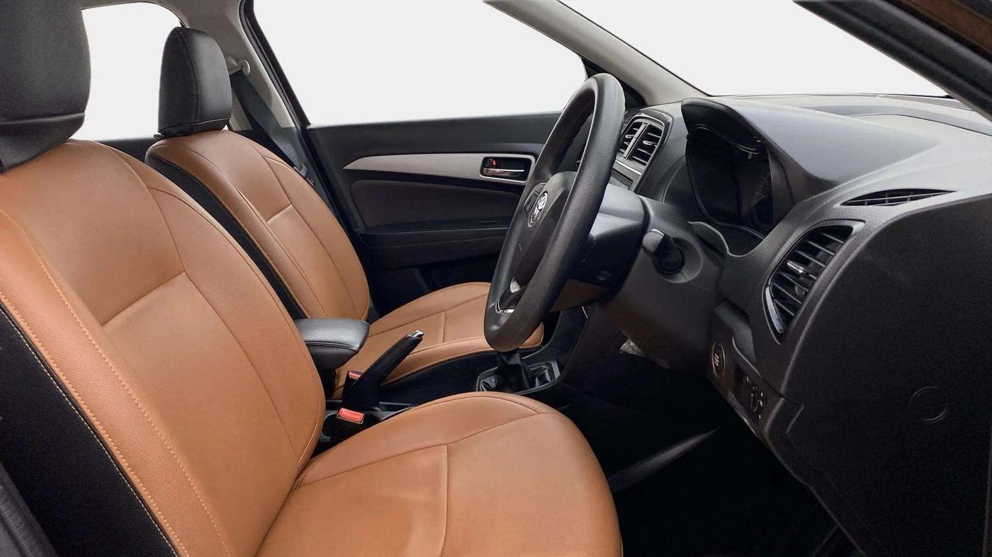 2021 Toyota URBAN CRUISER HIGH GRADE MT, Petrol, Manual, 33,897 km, Right Side Front Door Cabin