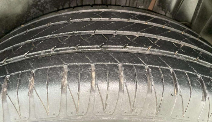 2021 Toyota URBAN CRUISER HIGH GRADE MT, Petrol, Manual, 33,897 km, Left Rear Tyre Tread