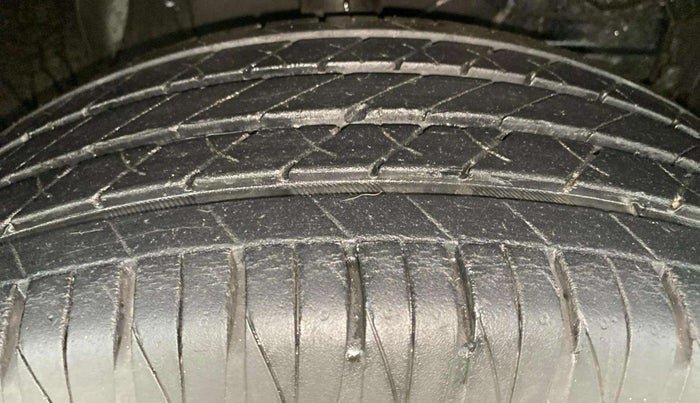 2021 Toyota URBAN CRUISER HIGH GRADE MT, Petrol, Manual, 33,897 km, Right Front Tyre Tread