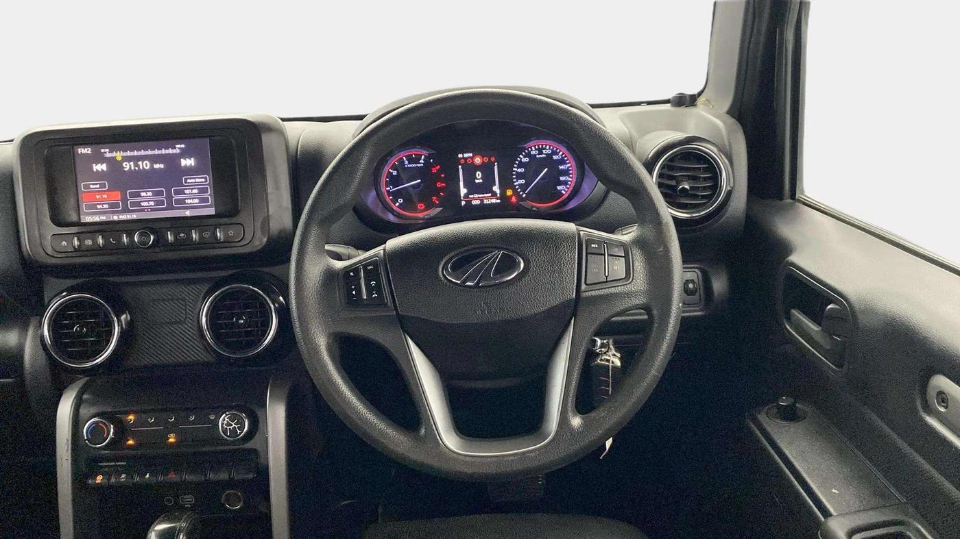2022 Mahindra Thar LX D 4WD AT CONVERTIBLE, Diesel, Automatic, 31,234 km, Steering Wheel Close Up