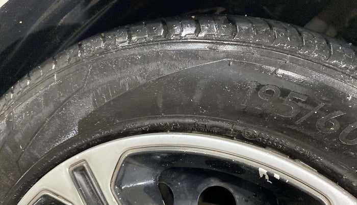 2021 Tata ALTROZ XE PETROL, Petrol, Manual, 40,456 km, Left Rear Tyre Tread