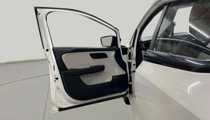 2021 Tata ALTROZ XE PETROL, Petrol, Manual, 40,456 km, LHS Front Door