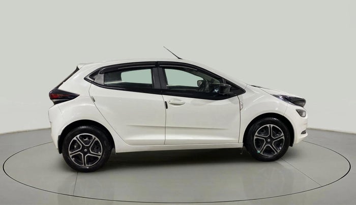 2021 Tata ALTROZ XE PETROL, Petrol, Manual, 40,456 km, Right Side View