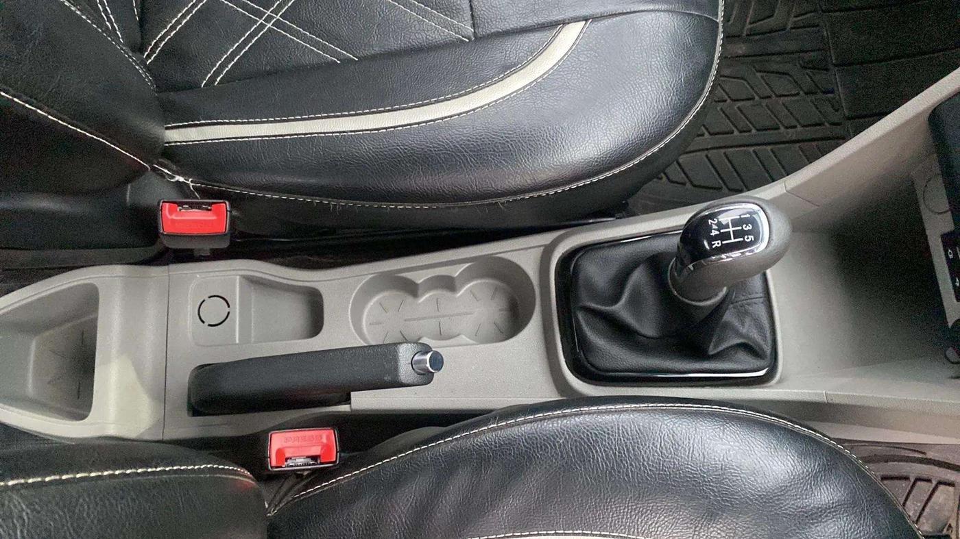 2018 Tata Tiago XZ PETROL, Petrol, Manual, 27,803 km, Gear Lever