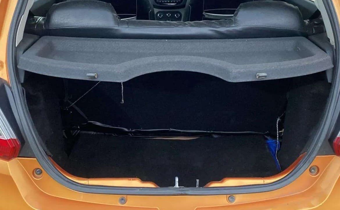 2018 Tata Tiago XZ PETROL, Petrol, Manual, 27,803 km, Boot Inside