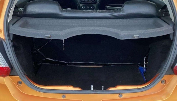 2018 Tata Tiago XZ PETROL, Petrol, Manual, 27,803 km, Boot Inside