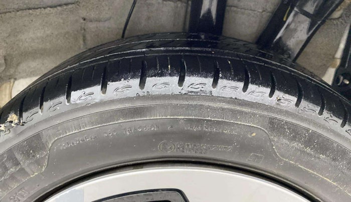 2023 Hyundai GRAND I10 NIOS SPORTZ 1.2 KAPPA VTVT CNG, CNG, Manual, 33,468 km, Left Rear Tyre Tread