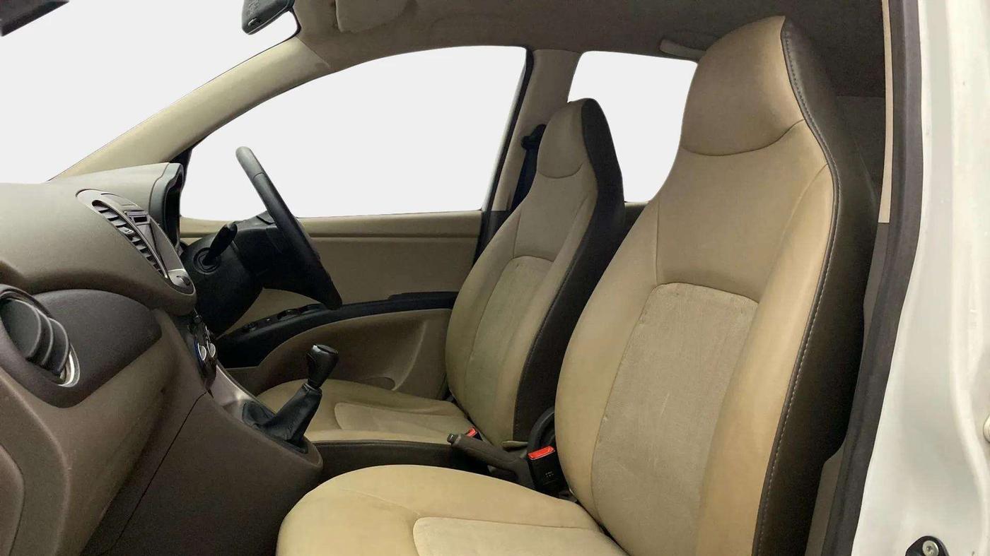 2013 Hyundai i10 MAGNA 1.2, Petrol, Manual, 57,375 km, Right Side Front Door Cabin