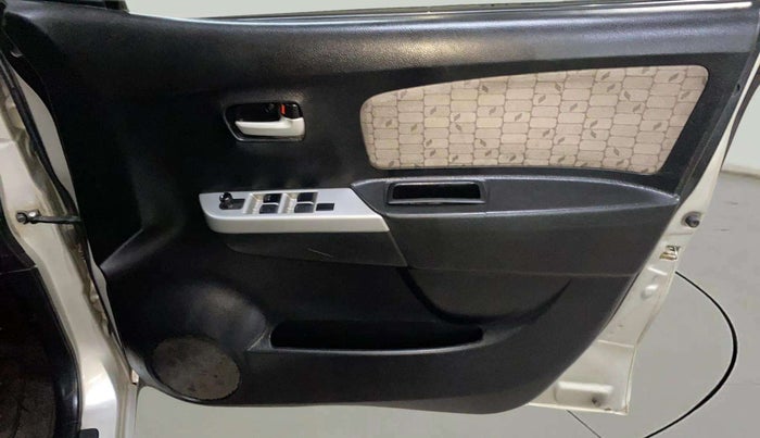 2014 Maruti Wagon R 1.0 VXI, Petrol, Manual, 76,446 km, Driver Side Door Panels Control
