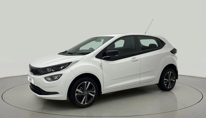 2024 Tata ALTROZ XZA, Petrol, Automatic, 11,633 km, Left Front Diagonal