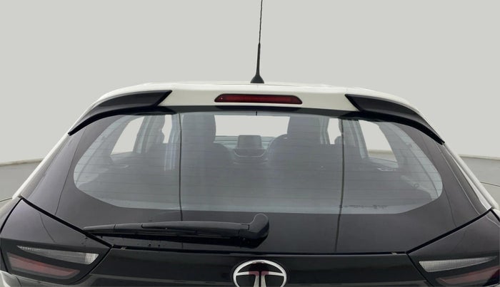 2024 Tata ALTROZ XZA, Petrol, Automatic, 11,633 km, Rear Windshield