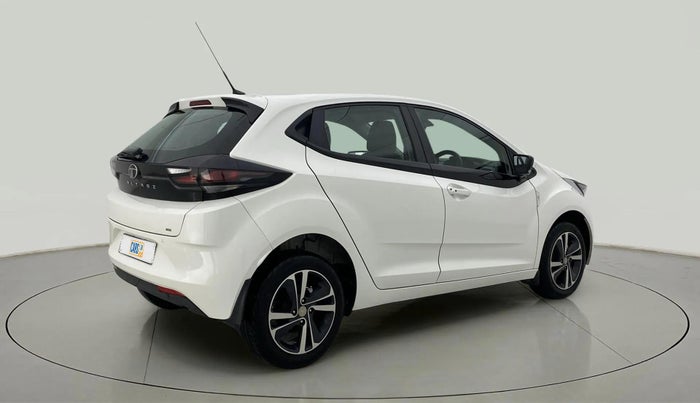 2024 Tata ALTROZ XZA, Petrol, Automatic, 11,633 km, Right Back Diagonal