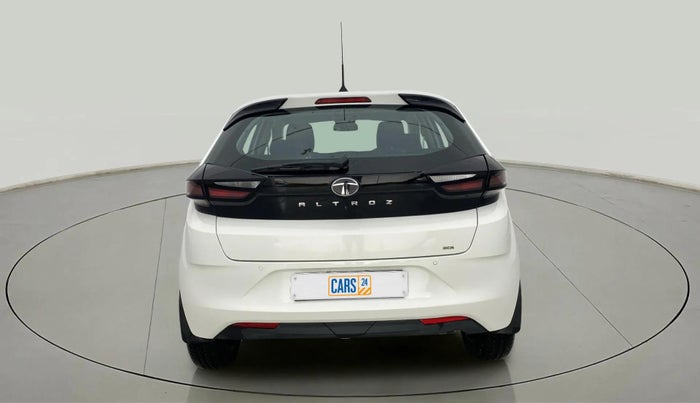 2024 Tata ALTROZ XZA, Petrol, Automatic, 11,633 km, Back/Rear