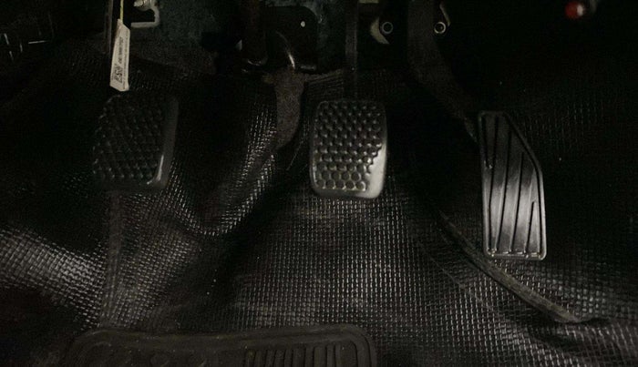 2021 Maruti Alto LXI OPT CNG, CNG, Manual, 79,714 km, Pedals