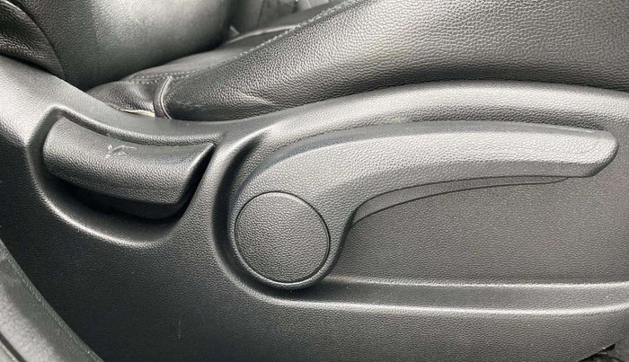 2019 Hyundai Creta SX AT 1.6 PETROL, Petrol, Automatic, 38,718 km, Driver Side Adjustment Panel