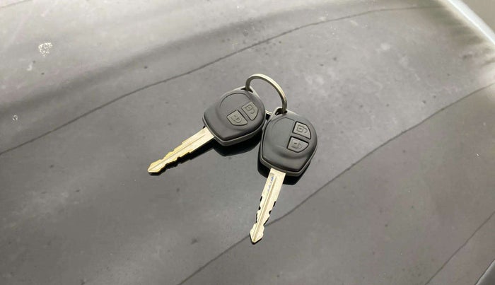 2014 Maruti Swift Dzire VXI, Petrol, Manual, 20,685 km, Key Close Up