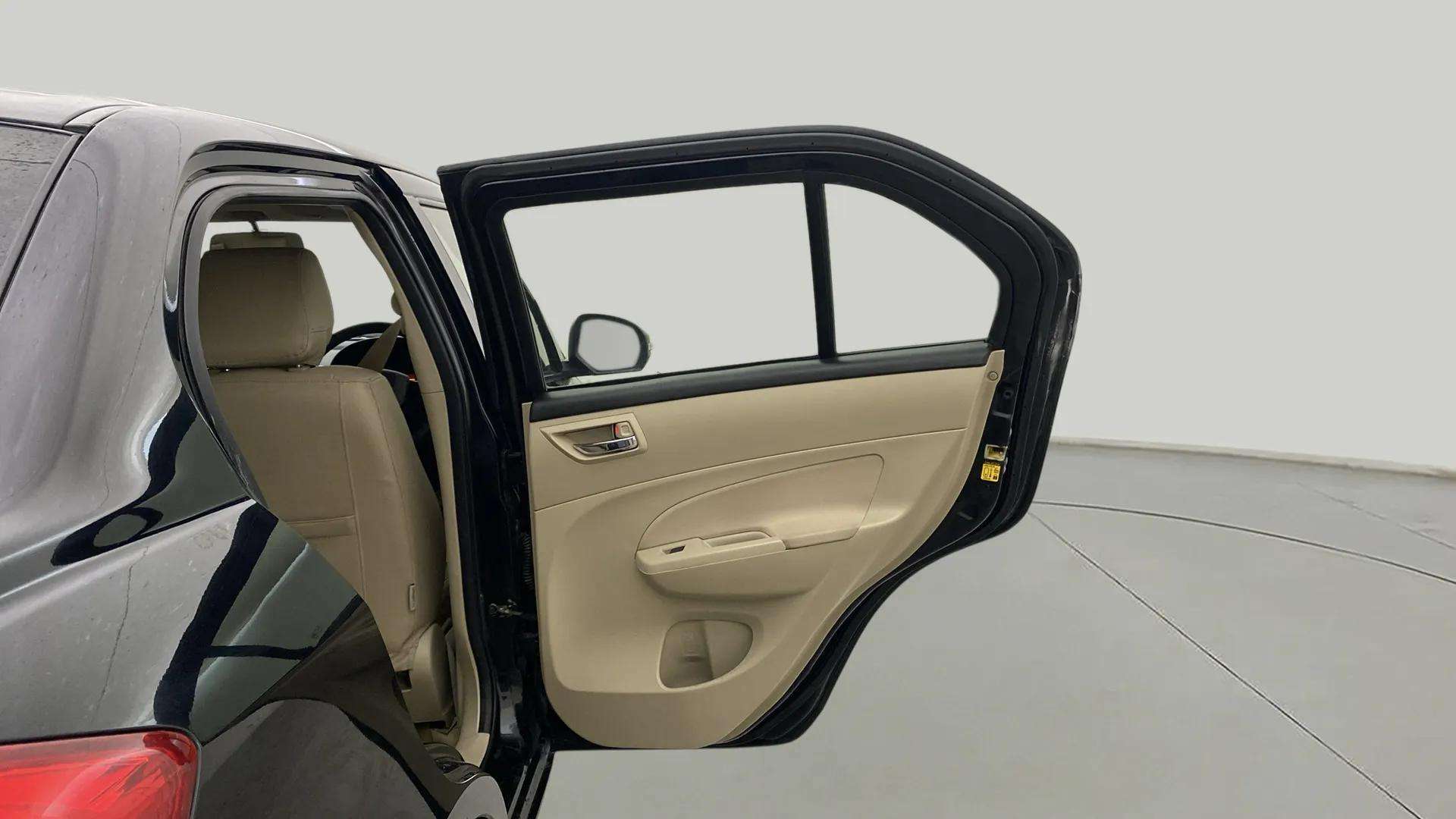 RHS-Rear-Door-Open-33