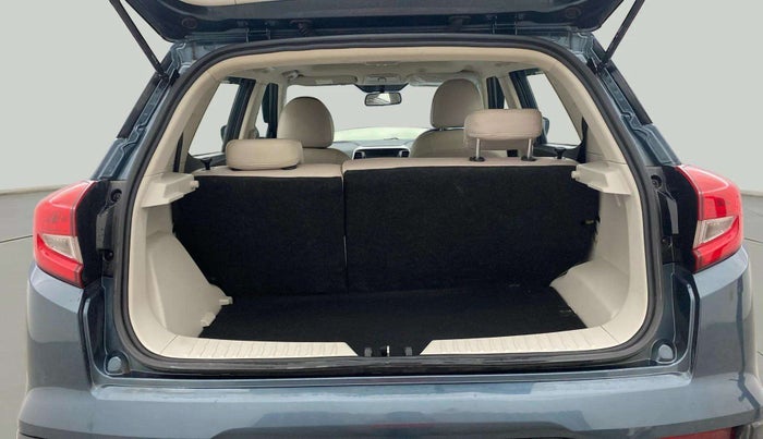 2022 Mahindra XUV300 W8 1.5 DIESEL, Diesel, Manual, 30,214 km, Boot Inside