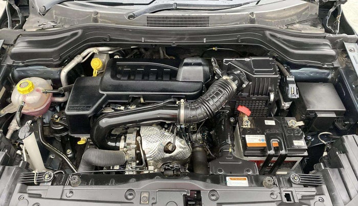 2022 Mahindra XUV300 W8 1.5 DIESEL, Diesel, Manual, 30,214 km, Engine View