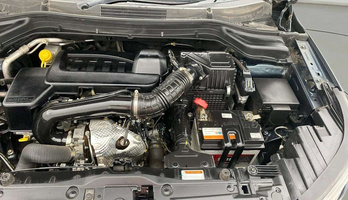 2022 Mahindra XUV300 W8 1.5 DIESEL, Diesel, Manual, 30,214 km, Engine View - Left