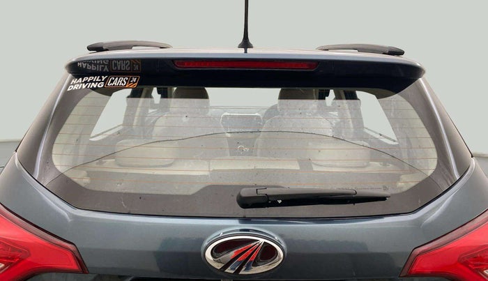 2022 Mahindra XUV300 W8 1.5 DIESEL, Diesel, Manual, 30,214 km, Rear Windshield