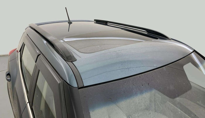 2022 Mahindra XUV300 W8 1.5 DIESEL, Diesel, Manual, 30,214 km, Roof