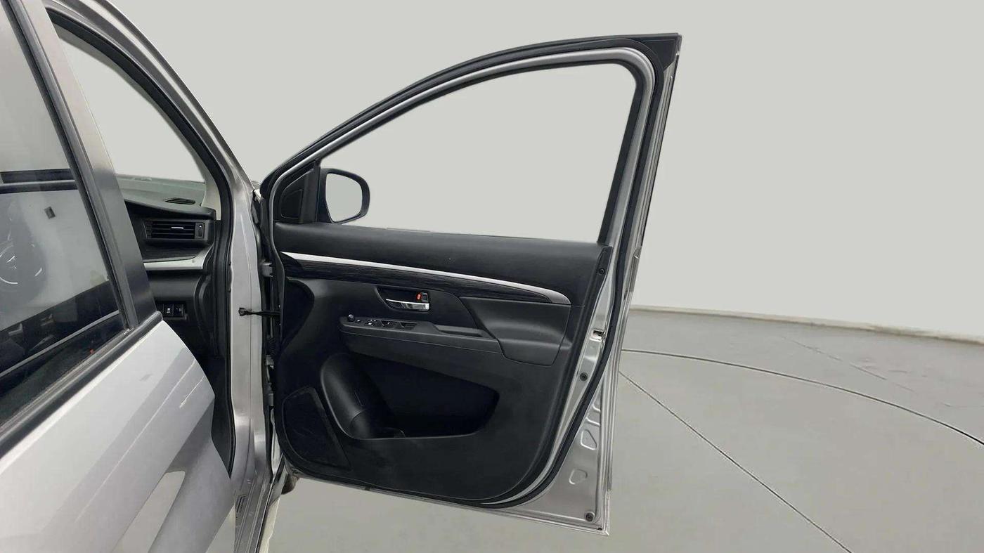 2020 Maruti XL6 ALPHA AT, Petrol, Automatic, 11,067 km, RHS Front Door
