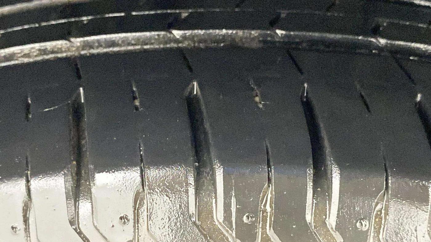 2020 Maruti XL6 ALPHA AT, Petrol, Automatic, 11,067 km, Right Rear Tyre Tread