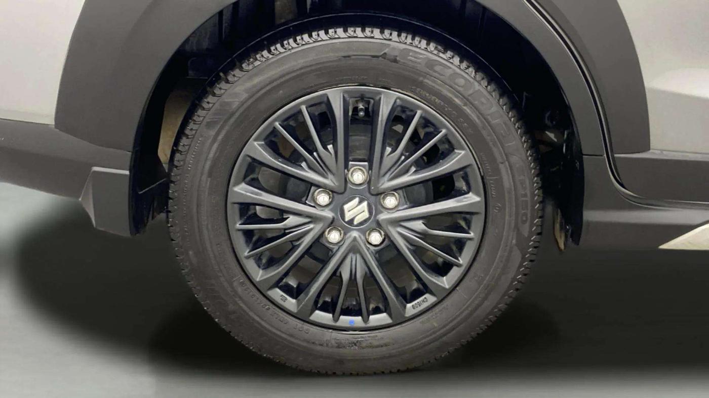 2020 Maruti XL6 ALPHA AT, Petrol, Automatic, 11,067 km, Right Rear Wheel