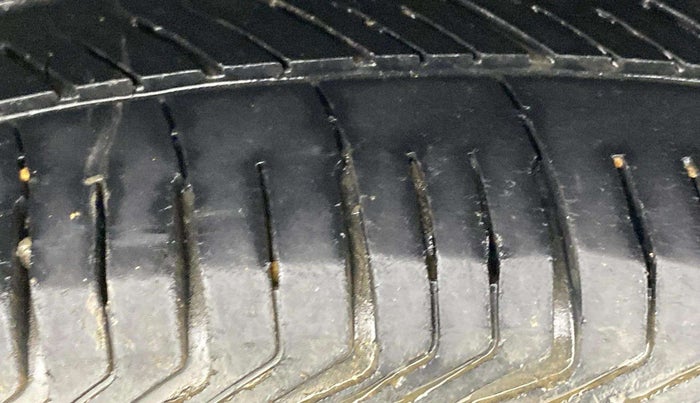 2019 Maruti Dzire LXI, Petrol, Manual, 66,570 km, Left Rear Tyre Tread