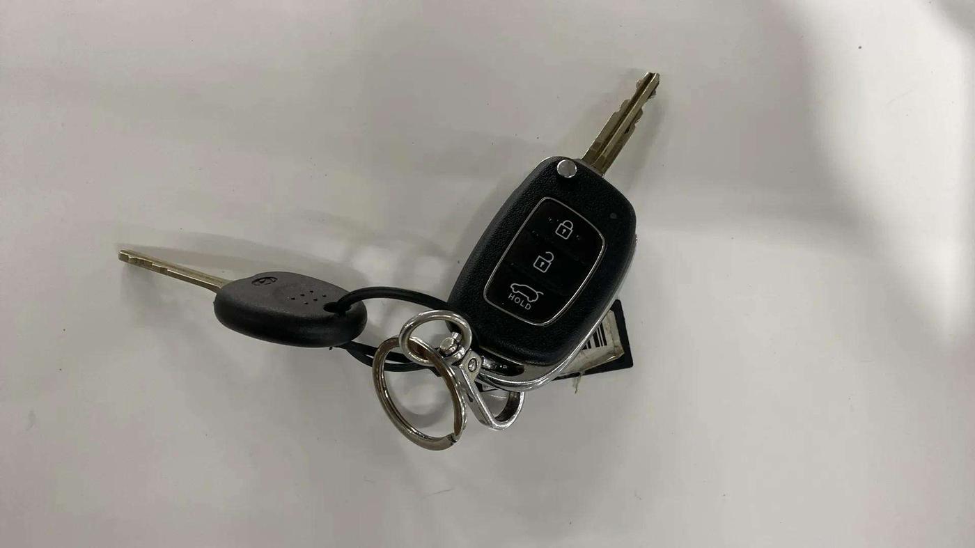 2020 Hyundai Elite i20 SPORTZ PLUS 1.2, Petrol, Manual, 33,312 km, Key Close Up