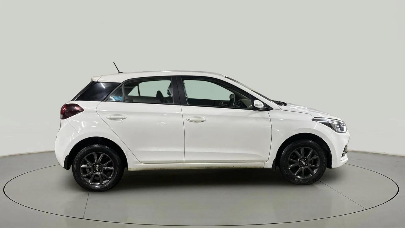 2020 Hyundai Elite i20 SPORTZ PLUS 1.2, Petrol, Manual, 33,312 km, Right Side View