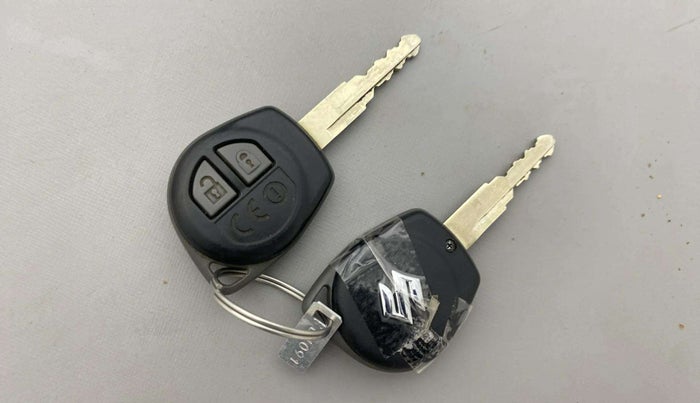 2019 Maruti Dzire VXI, Petrol, Manual, 21,174 km, Key Close Up