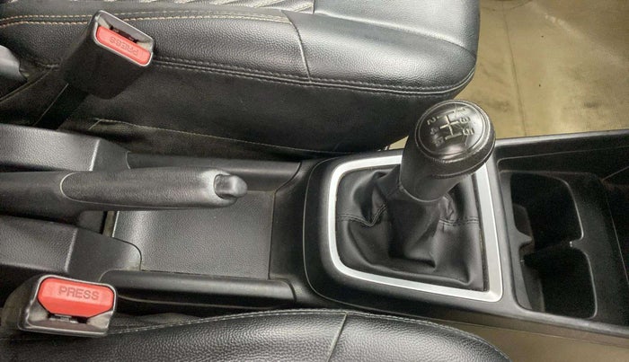 2019 Maruti Swift LXI, Petrol, Manual, 62,108 km, Gear Lever