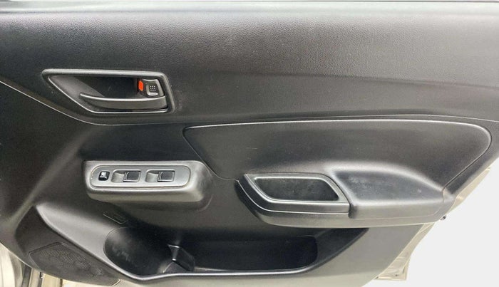 2019 Maruti Swift LXI, Petrol, Manual, 62,108 km, Driver Side Door Panels Control