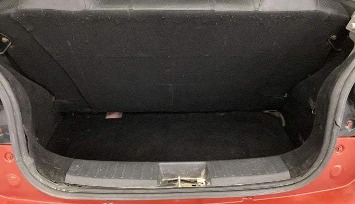 2018 Mahindra KUV 100 NXT K2+ P 6 STR, Petrol, Manual, 49,862 km, Boot Open Zoomed View