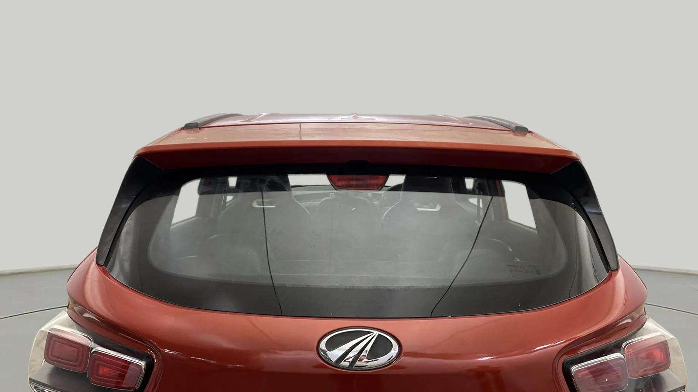 2018 Mahindra KUV 100 NXT K2+ P 6 STR, Petrol, Manual, 49,862 km, Rear Windshield