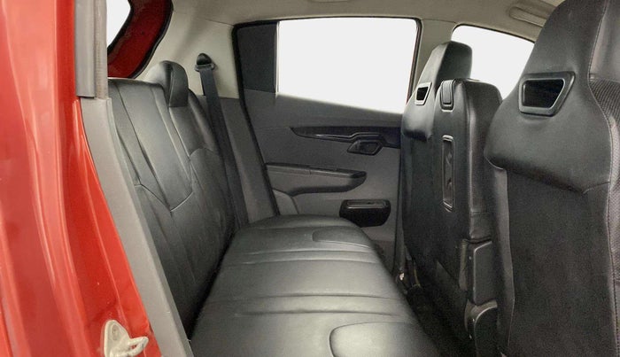 2018 Mahindra KUV 100 NXT K2+ P 6 STR, Petrol, Manual, 49,862 km, Right Side Rear Door Cabin