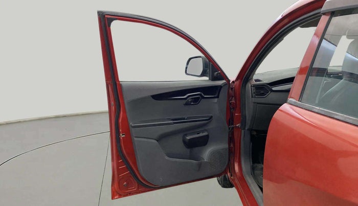 2018 Mahindra KUV 100 NXT K2+ P 6 STR, Petrol, Manual, 49,862 km, LHS Front Door