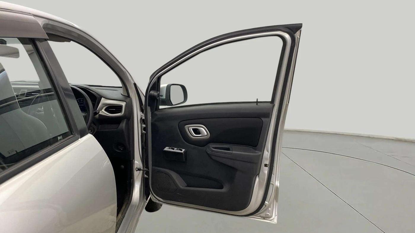 2021 Datsun Redi Go T, Petrol, Manual, 26,590 km, RHS Front Door