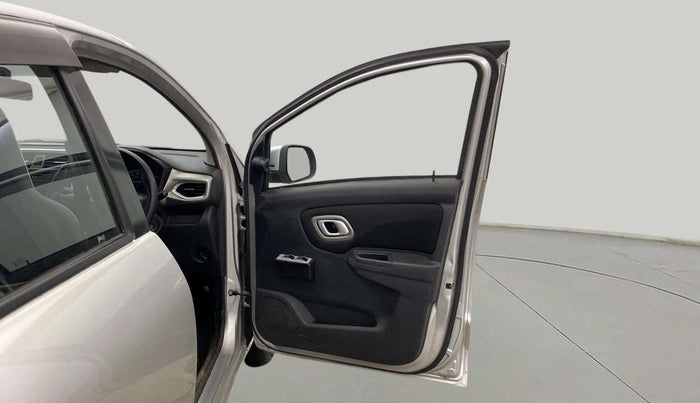 2021 Datsun Redi Go T, Petrol, Manual, 26,590 km, RHS Front Door