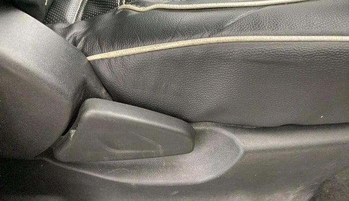 2021 Datsun Redi Go T, Petrol, Manual, 26,590 km, Driver Side Adjustment Panel