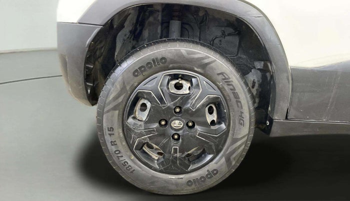 2022 Tata PUNCH ACCOMPLISHED MT, Petrol, Manual, 55,287 km, Right Rear Wheel