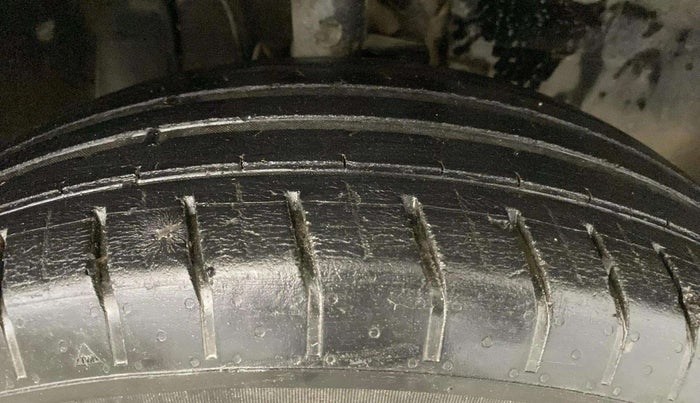 2022 Tata PUNCH ACCOMPLISHED MT, Petrol, Manual, 55,287 km, Right Front Tyre Tread