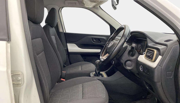 2022 Tata PUNCH ACCOMPLISHED MT, Petrol, Manual, 55,287 km, Right Side Front Door Cabin