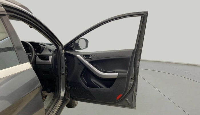 2022 Tata NEXON XM SUNROOF PETROL, Petrol, Manual, 20,307 km, RHS Front Door