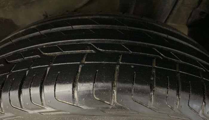 2022 Tata NEXON XM SUNROOF PETROL, Petrol, Manual, 20,307 km, Left Rear Tyre Tread